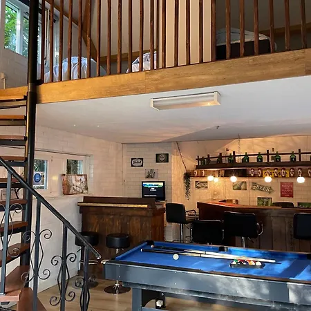 Carpe Diem Met Bar Biljart En Sauna 别墅 洛赫姆